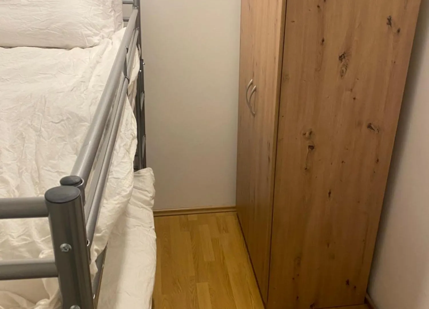 Cheap Apartment For 8 People. Vienna. 10Th District 0*, Вена