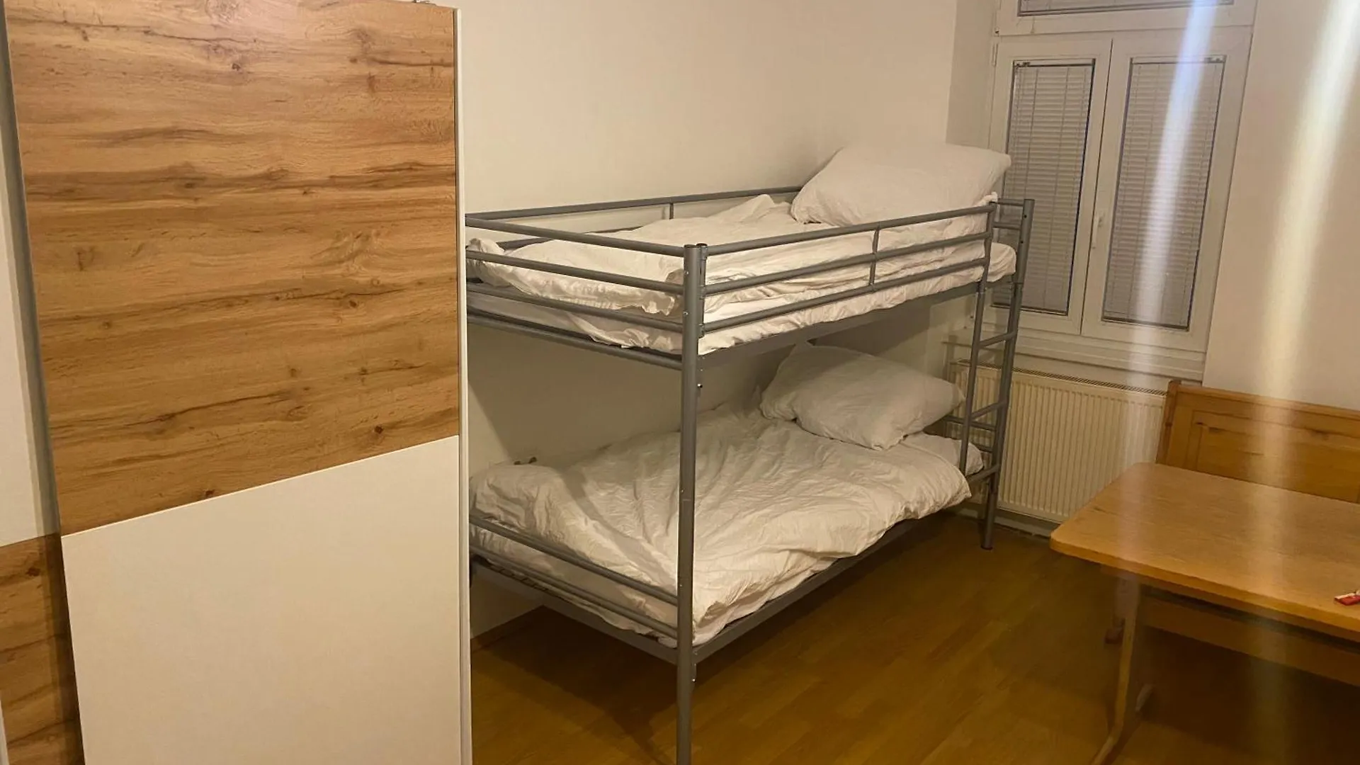 Cheap Apartment For 8 People. Vienna. 10Th District